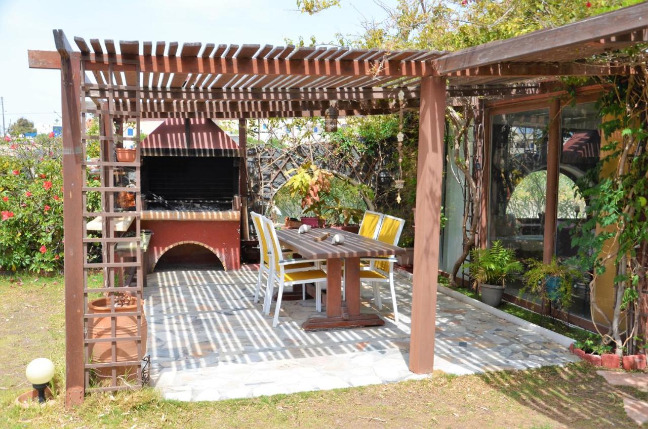 Vineyards Hill Villa เมกาโลคอรี ภายนอก รูปภาพ